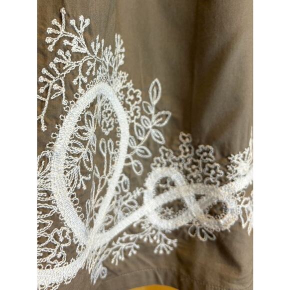 Women's Coldwater Creek Cotton Embroidered Skirt Tan, Size Medium (10-12), EUC - Picture 2 of 3